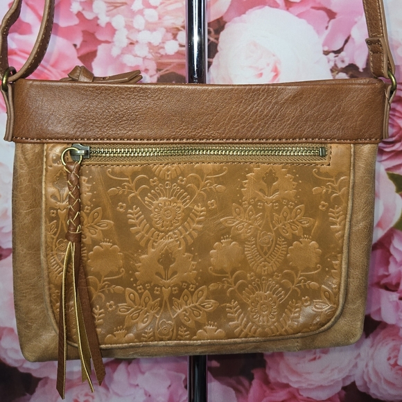 The Sak Leather Mini crossbody bag tan color like NEW - Picture 1 of 7